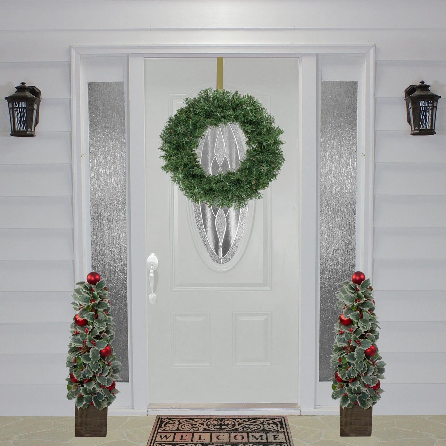 18" Unlit Canadian Pine Artificial Christmas Wreath